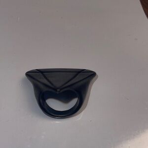 Black Geometric Ring